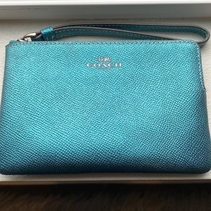 Perfect Coach Hologram wristlet 🌈